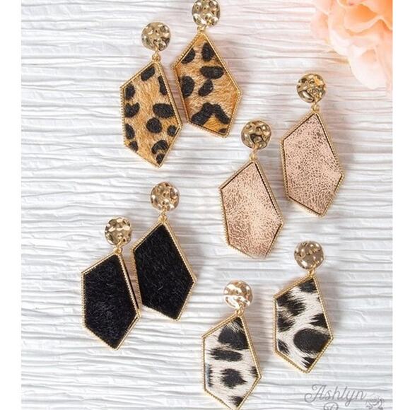 Let's Go Downtown Drop Earrings Dark Leopard - Picture 3 of 3